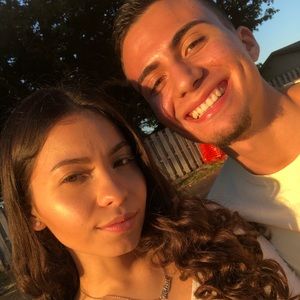 Meet your Posher, Abigail